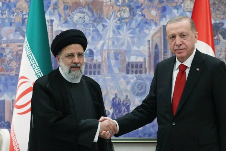 Erdoğan, İranlı mevkidaşı Reisi ile bir araya geldi