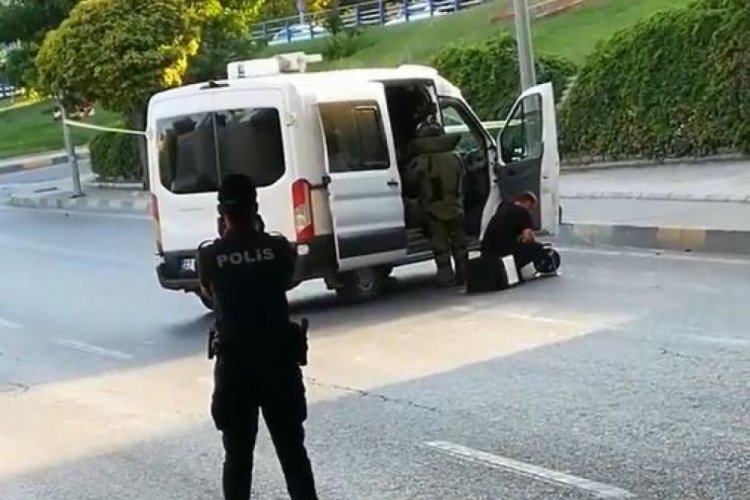 Adliye kavşağında ş&uuml;pheli paket paniği