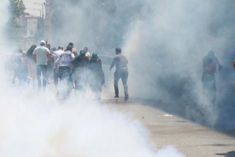 İsrail g&uuml;&ccedil;leri 16 Filistinliyi yaraladı