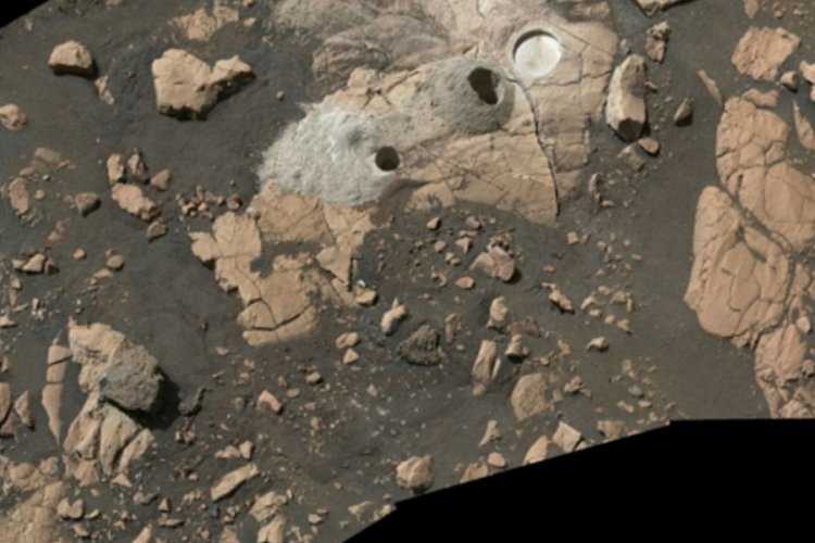 Mars'ta organik madde 'hazinesi' bulundu