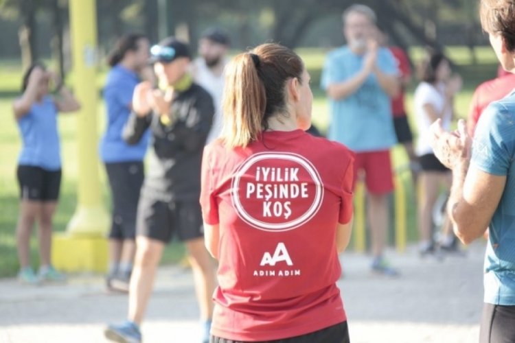 Adım Adım iyiliğe koşuyorlar! Adım Adım 90 STK'ya 117 milyon lira destek oldu