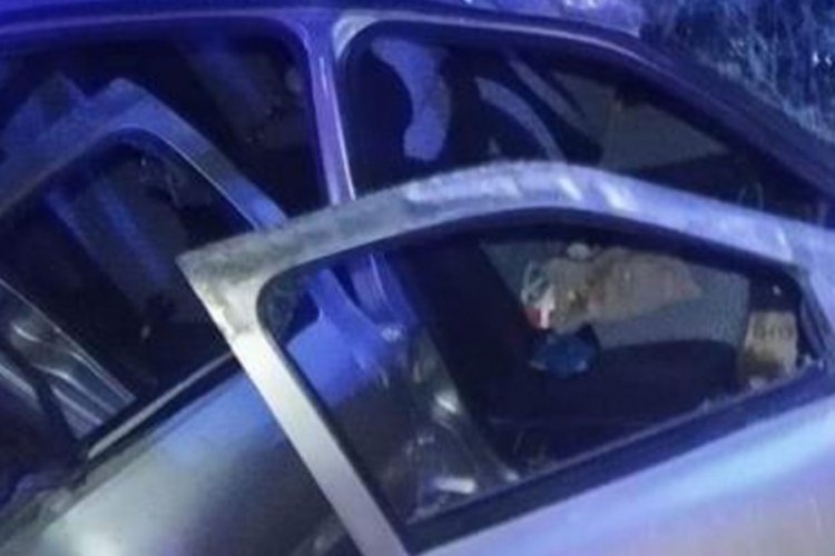 Takla atan otomobil 2 kişiye mezar oldu