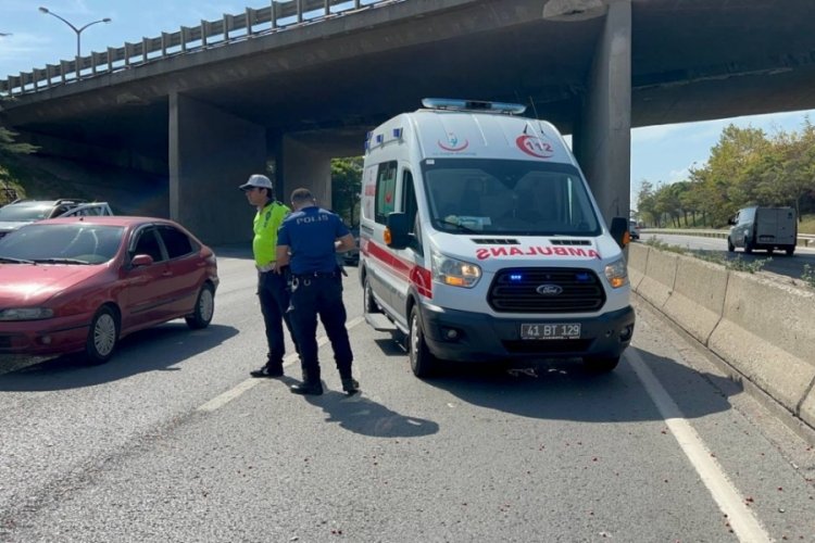 Kocaeli'de otomobilin &ccedil;arptığı yaya hayatını kaybetti