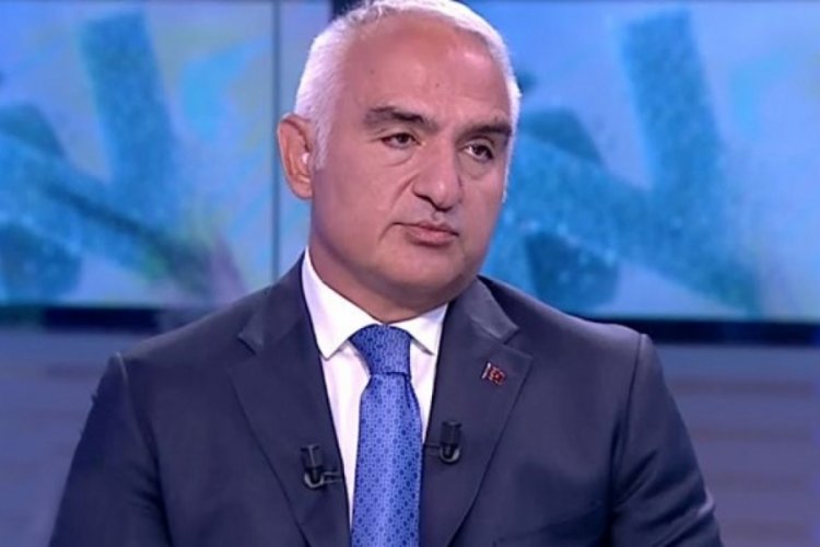 Bakan Ersoy: Marmara Denizi'nde hortum &ccedil;ıksa kuleyi alıp g&ouml;t&uuml;r&uuml;r