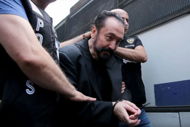 Adnan Oktar i&ccedil;in 10 ayrı su&ccedil;tan 232 yıl 9 aydan 1198 yıla kadar hapis istemi!