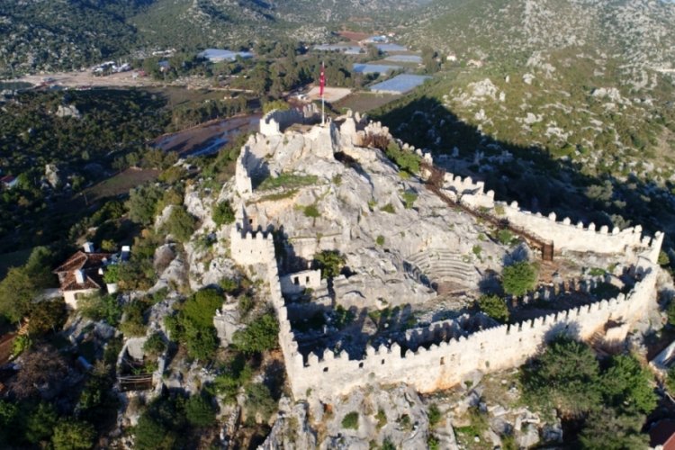 Antalya'da tatilcilerin g&ouml;zdesi: Kalek&ouml;y