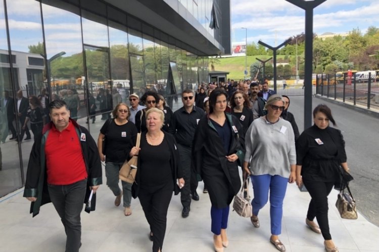 İstanbul'da otel sahibi &ccedil;iftin cinayetiyle ilgili 3 ş&uuml;pheli hakim karşısında