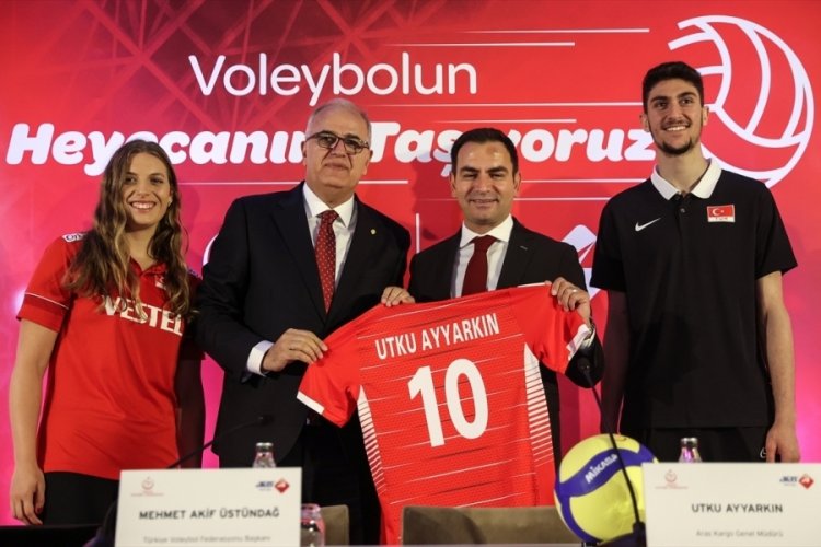 TVF Başkanı &Uuml;st&uuml;ndağ: T&uuml;rk voleybolu bu destekle &ccedil;ok daha g&uuml;zel işler yapacak