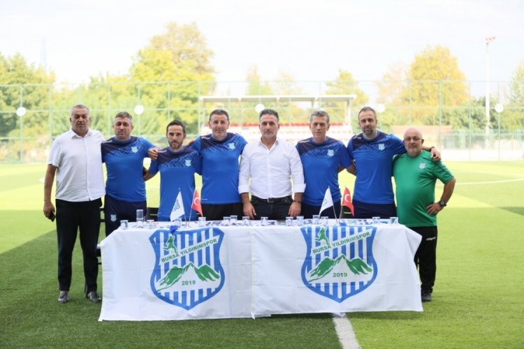 Yıldırımspor Akademisinde imza t&ouml;reni