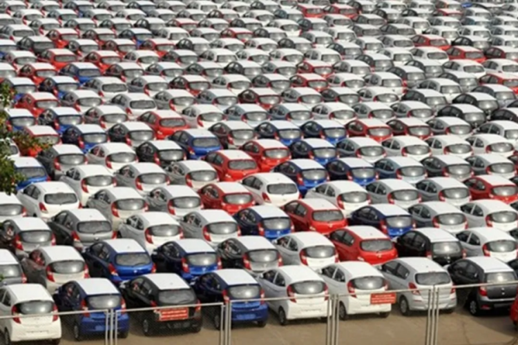 T&uuml;rk otomotiv firmalarının temsilcileri Almanya'da fuara katıldı