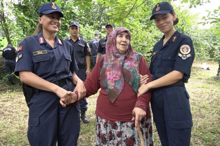 Bartın'da jandarmadan şehit annesine b&uuml;y&uuml;k vefa