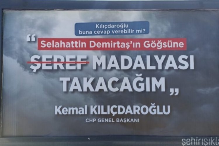 CHP aleyhine asılan afişleri hazırlayan şirket a&ccedil;ıkladı: "Cumhur İttifakı'nı oluşturan siyasi partilerin talebiyle..."
