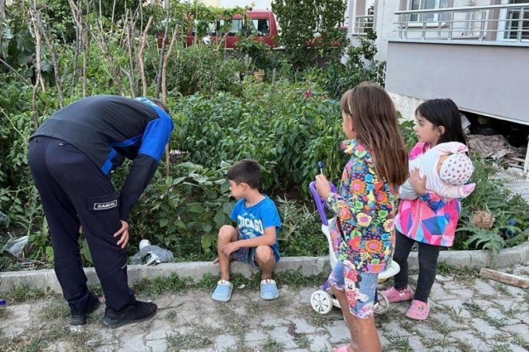 Bursa'da yaralı martıya mahalle halkı sahip &ccedil;ıktı