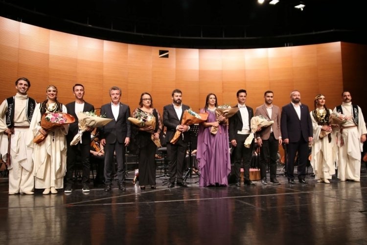 Bursa'da Bozkırın Tezenesi'ne senfonik anma