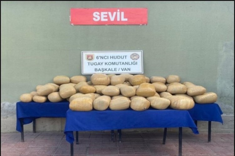 Van sınırında 364 kilo toz esrar ele ge&ccedil;irildi