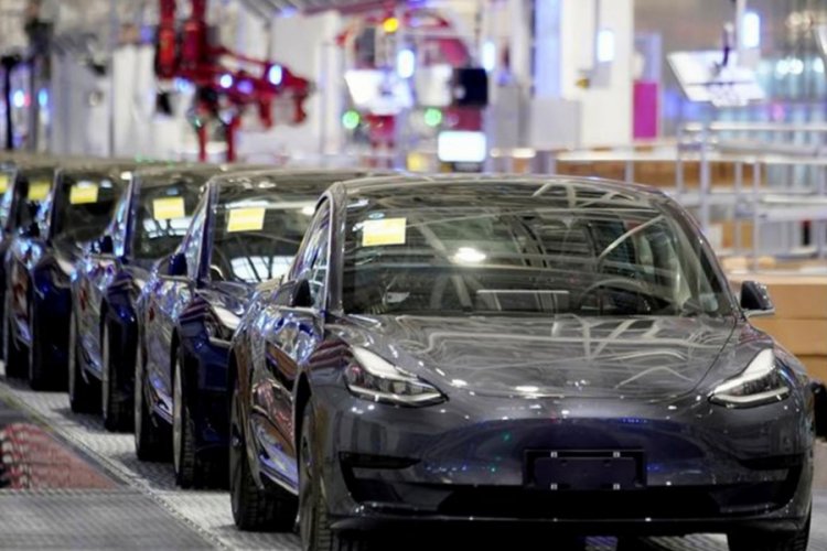 Tesla, ara&ccedil;ları geri &ccedil;ağırıyor