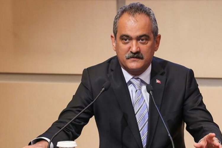 Bakan &Ouml;zer: Yakın zamanda &ouml;ğrenci ve &ouml;ğretmen destek sistemi kamuoyuna a&ccedil;ıklanacak