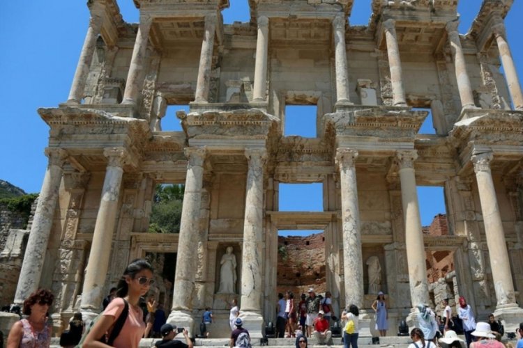 Ağustos'ta yabancı ziyaret&ccedil;i sayısı arttı