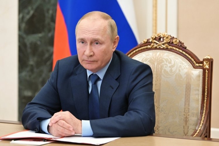 Vladimir Putin, seferberlikten ka&ccedil;manın cezasını artıran kararnameyi imzaladı