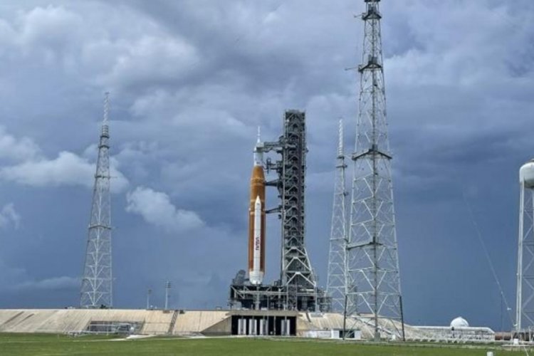 NASA, Artemis'i uzaya g&ouml;ndermeyi ertelediğini a&ccedil;ıkladı