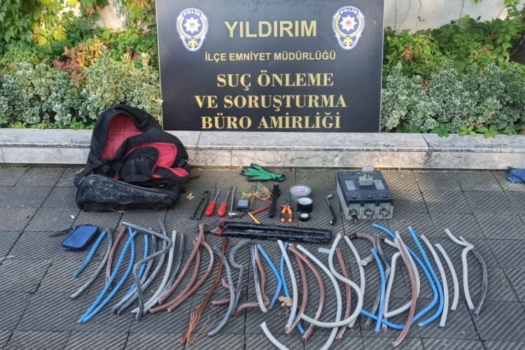 Bursa'da trafo fareleri yakayı ele verdi