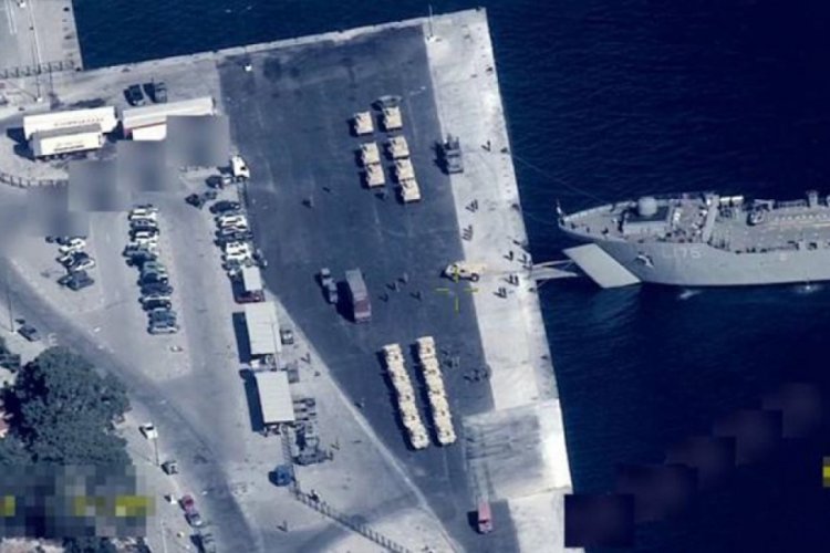 Yunanistan Adalar'a ABD zırhlısı g&ouml;nderdi; T&uuml;rk İHA'ları tespit etti