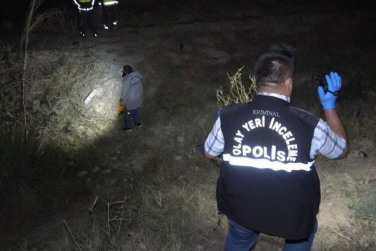 Gen&ccedil;lerin gece gezintisi faciayla noktalandı: 2 &ouml;l&uuml;, 1 ağır yaralı