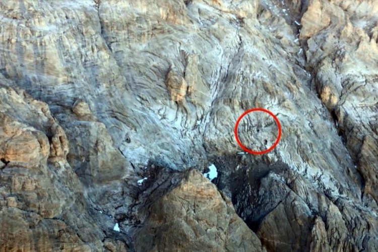Yaylada mahsur kalan adam askeri helikopterle kurtarıldı