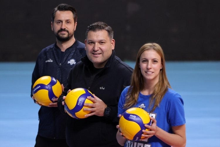 Voleybolda sayılar SMA hastası Duru bebek i&ccedil;in alınacak