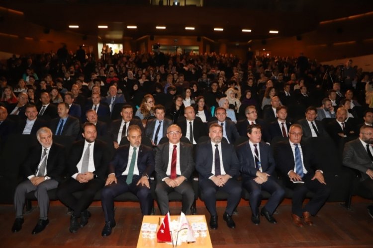 T&uuml;rk&ccedil;enin &ouml;ğretimi &ccedil;alıştayı Bursa'da başladı