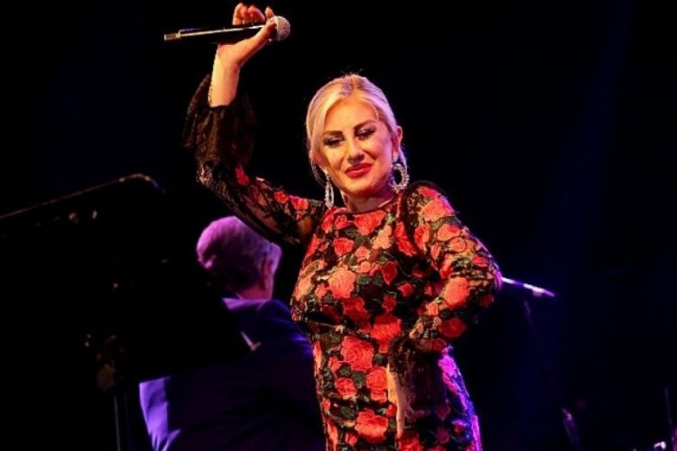 Muazzez Ersoy'dan unutulmaz gece