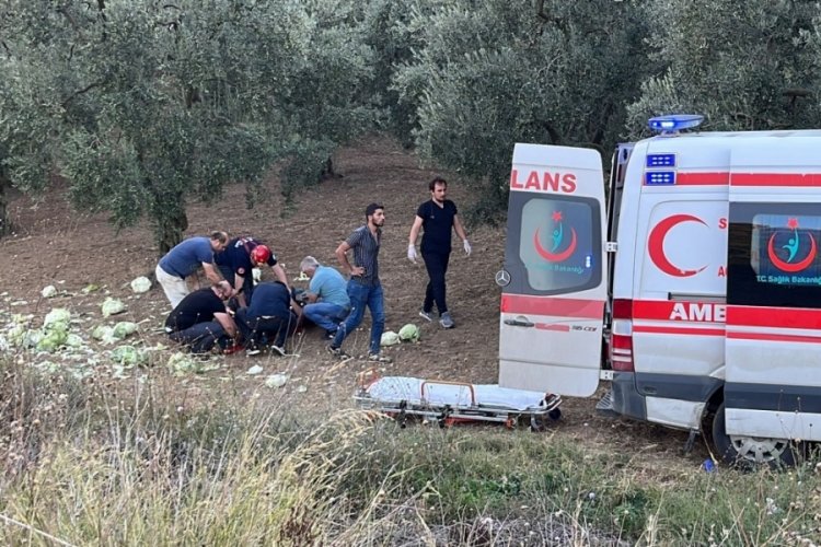 Bursa'da otomobil ile kamyon &ccedil;arpıştı: Yaralılar var