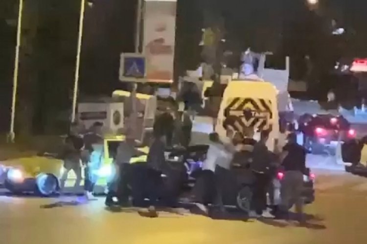 İstanbul'da yol verme kavgası