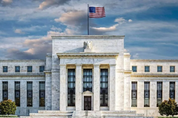 Fed'den '&ouml;ncelik enflasyon' mesajı