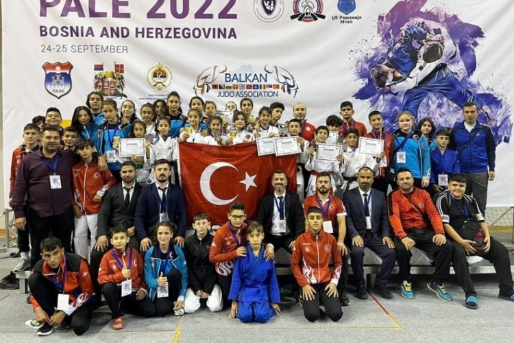 Bursa'nın Gemlikli judocularından madalya