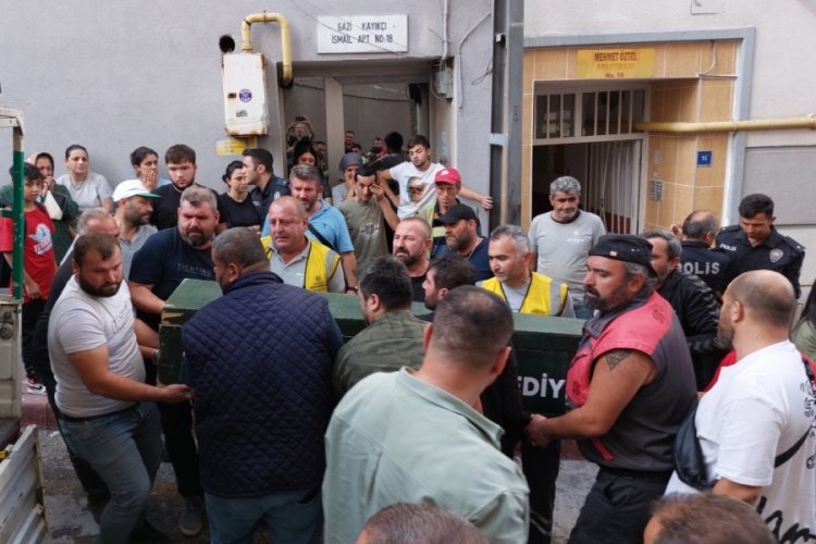 Samsun'da belediye &ccedil;alışanın cansız bedeni doğalgaz borusuna asılı halde bulundu