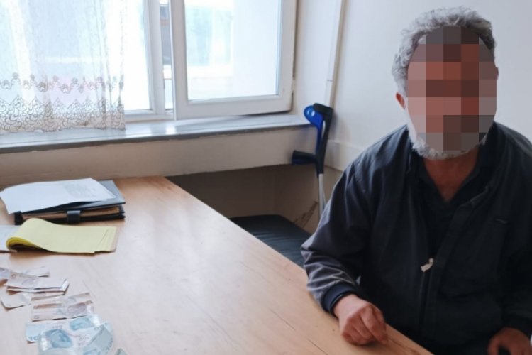 Sivas'ta dilenciden ilgin a&ccedil;ıklama: Sakatlık maaşım...