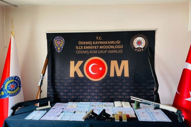 Tefeciler İzmir polisinden ka&ccedil;amadı