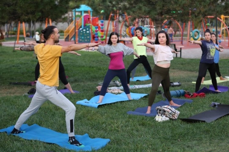 Bursa'da kalp yogası ile farkındalık yarattılar