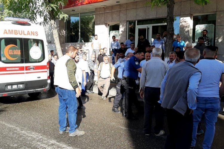 Adıyaman'da g&uuml;venlik g&ouml;revlisi dehşeti yaşadı! Husumetlisi kurşun yağdırdı