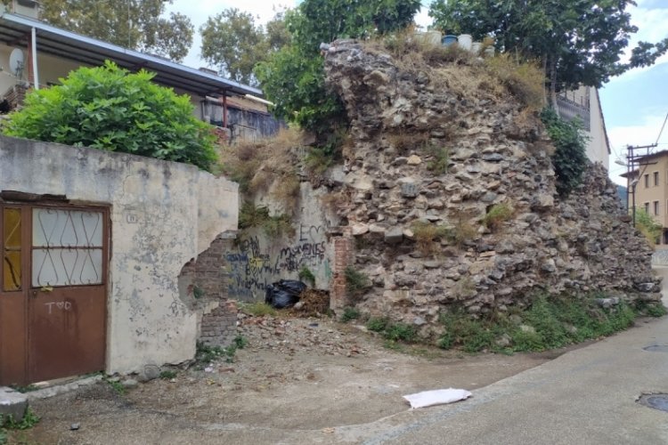 Bursa Surları bu işgalden kurtulabilecek mi? (&Ouml;ZEL HABER)
