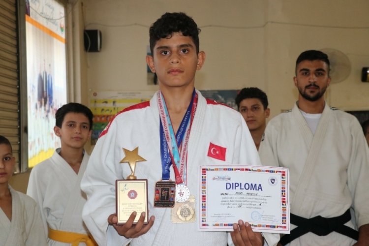 Şanlıurfalı gen&ccedil; judoda T&uuml;rkiye birincisi oldu