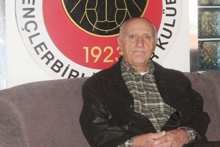 Eski futbolcu Oktay Arıca hayatını kaybetti