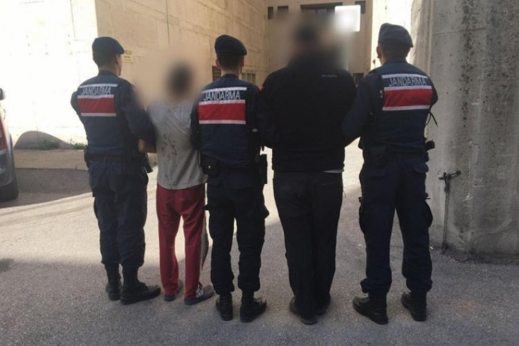 Bursa'da jandarma hırsızları su&ccedil;&uuml;st&uuml; yakaladı