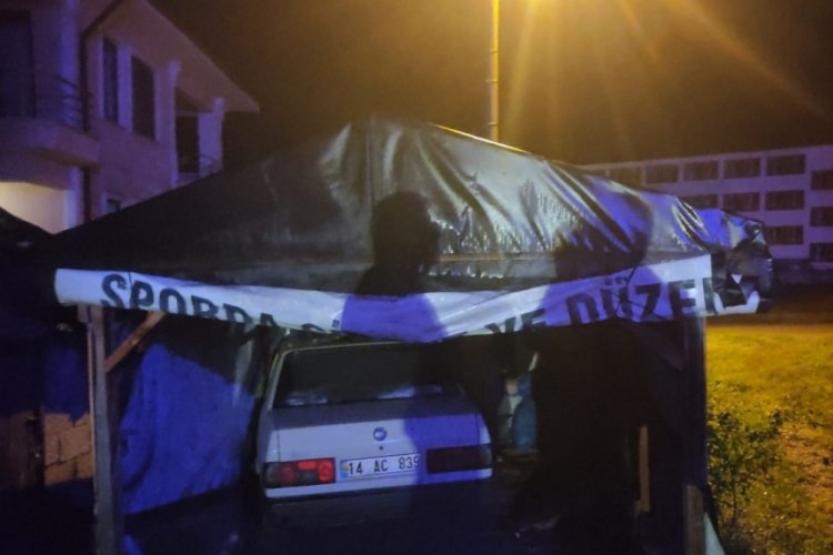 Direksiyon başında kalp krizi ge&ccedil;iren s&uuml;r&uuml;c&uuml; kazada ağır yaralandı