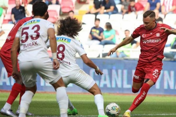 Sivasspor, 136 g&uuml;nd&uuml;r galibiyet y&uuml;z&uuml; g&ouml;remedi