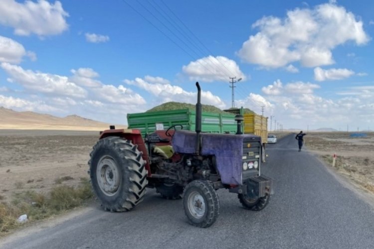 Afyonkarahisar'da trakt&ouml;rden d&uuml;şen 5 yaşındaki &ccedil;ocuk yaşamını yitirdi