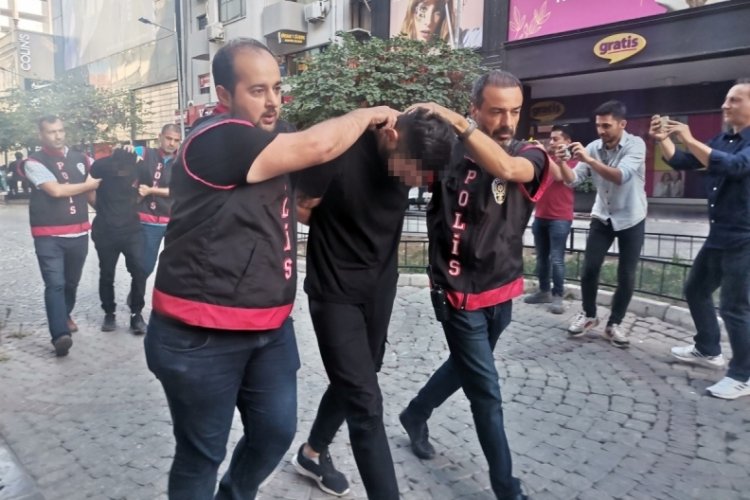 Kur'an-ı Kerim'e saldıran iki ş&uuml;pheli adliyede