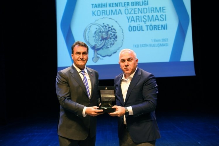 Bursa Osmangazi Belediyesi'nin Hisar İ&ccedil;i Projesine &ouml;zel &ouml;d&uuml;l