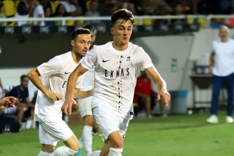 Menemen FK'da Emre Keskin, T&ouml;raydın'ın g&ouml;zdesi oldu.